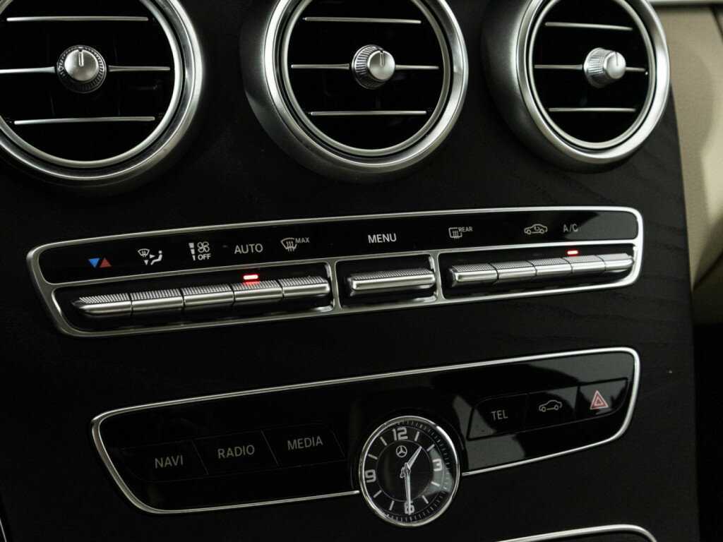 Б/У Мерседес-Бенц Ц-Класс 2019 года. Фото: #15