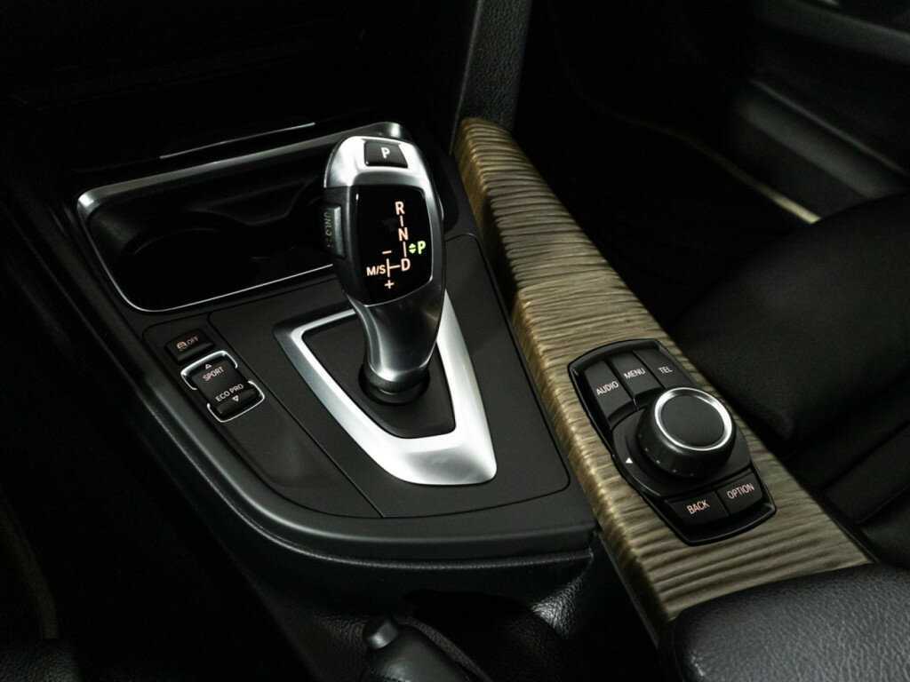 Б/У БМВ 3 серии 2013 года. Фото: #18