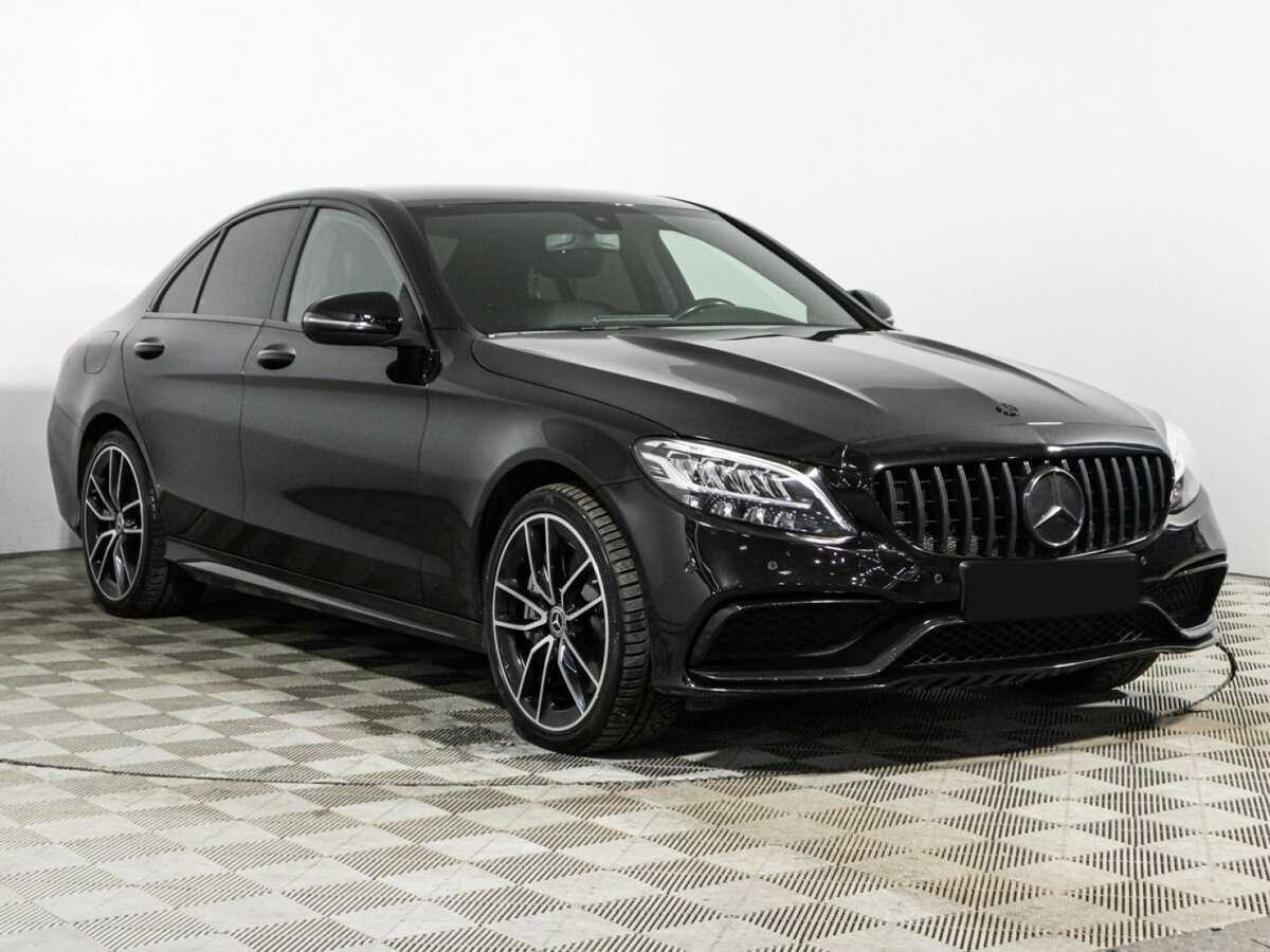 Б/У Мерседес-Бенц Ц-Класс 2018 года. Фото: #2