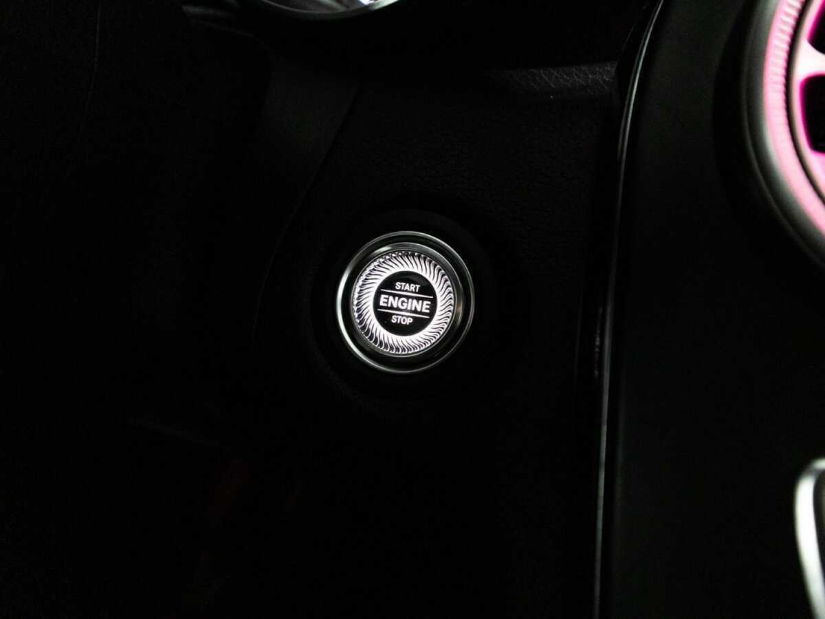 Б/У Мерседес-Бенц Ц-Класс 2018 года. Фото: #19