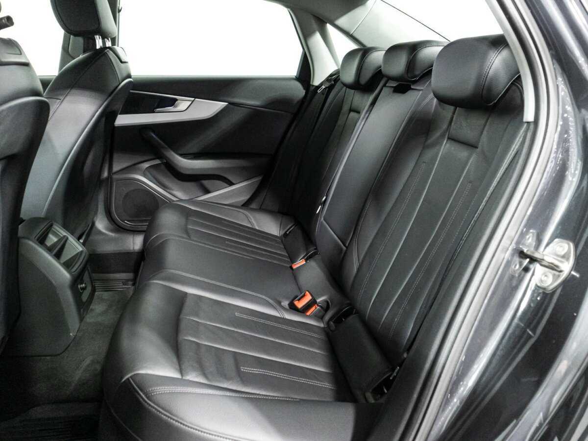 Б/У Ауди А4 2017 года. Фото: #9