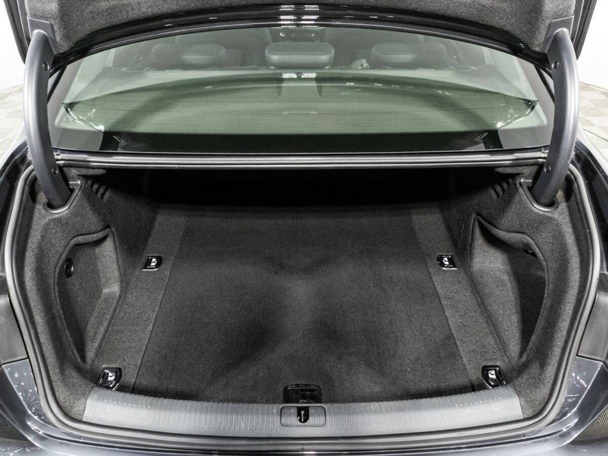 Б/У Ауди А4 2017 года. Фото: #14