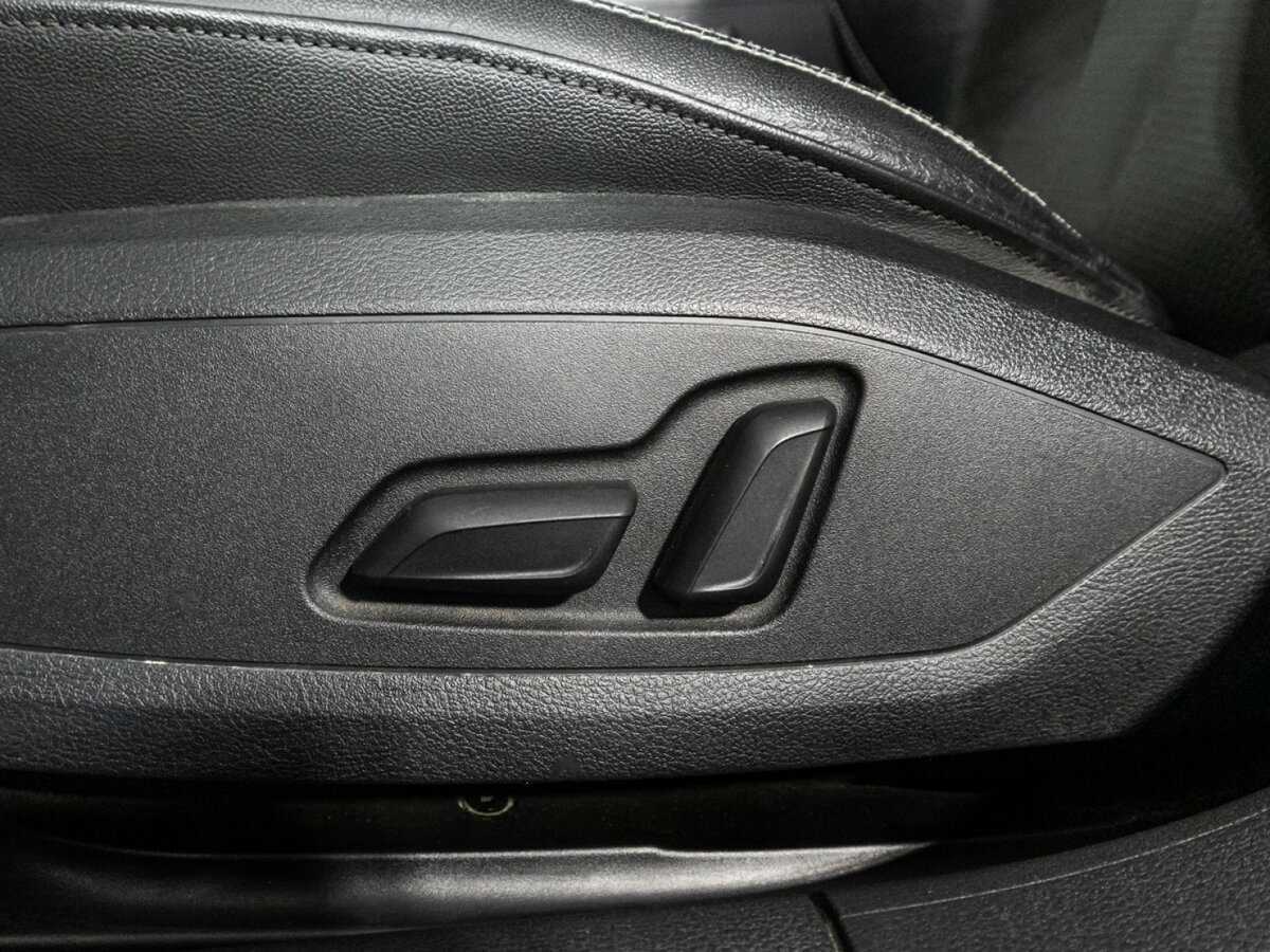 Б/У Ауди А4 2019 года. Фото: #20