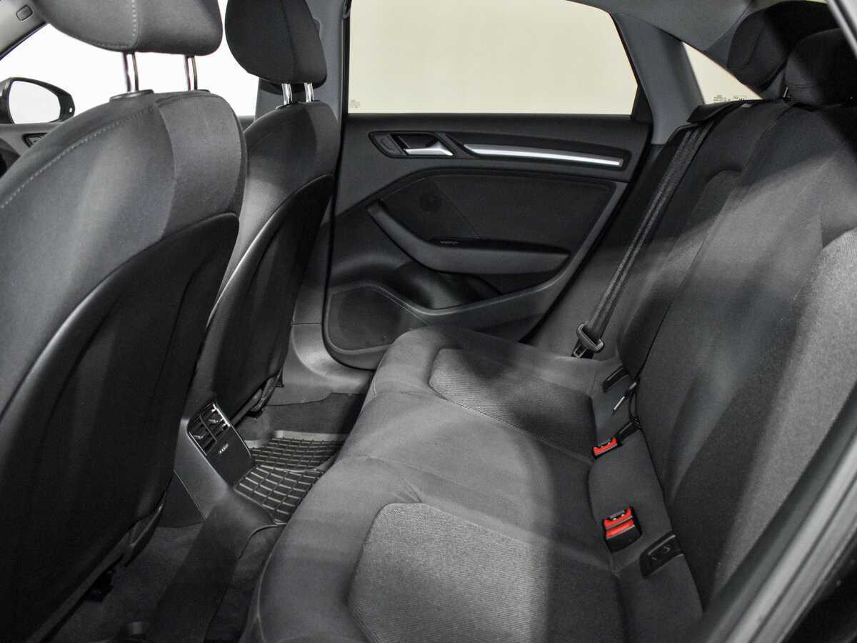 Б/У Ауди А3 2018 года. Фото: #12