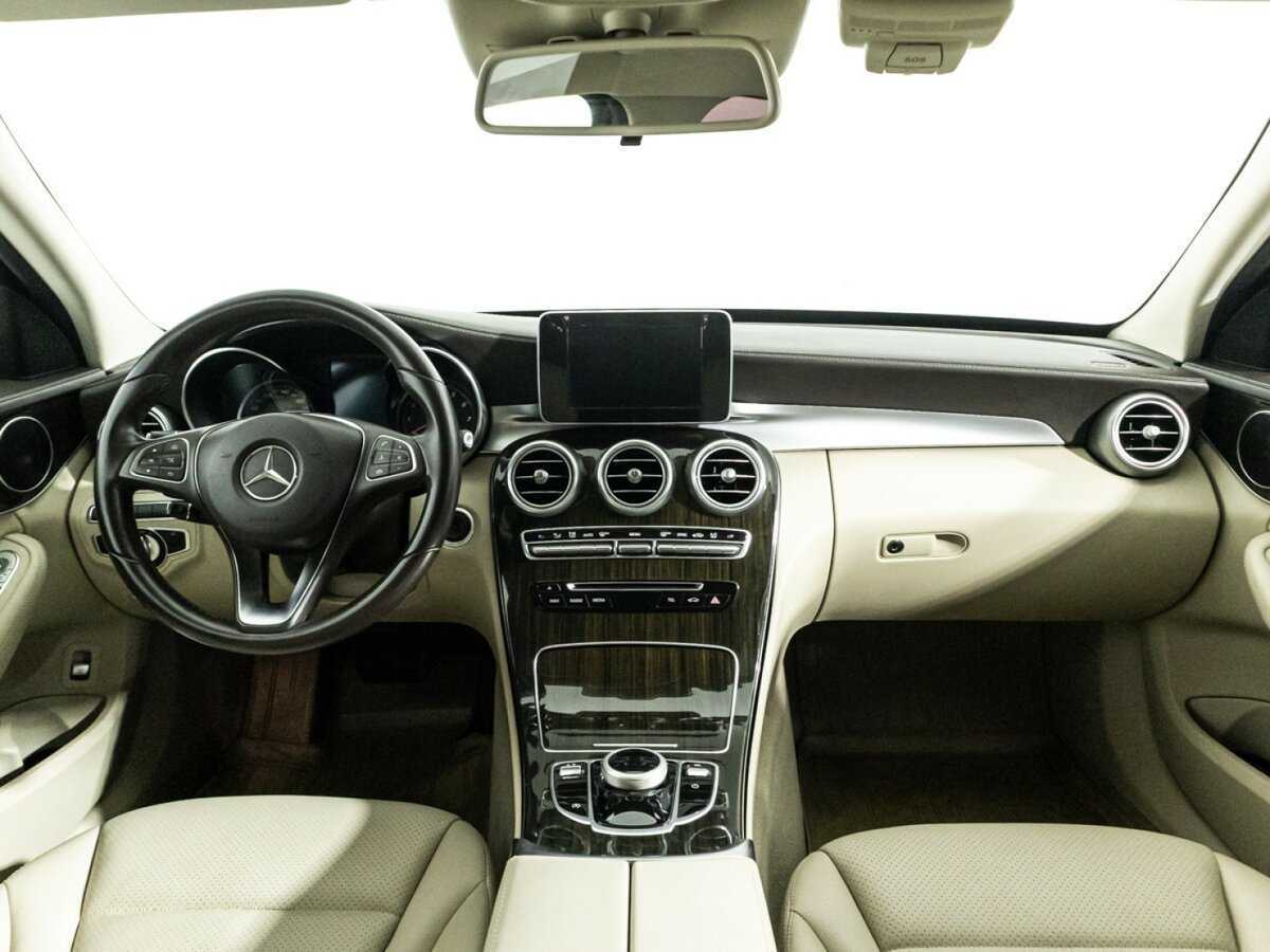 Б/У Мерседес-Бенц Ц-Класс 2017 года. Фото: #12