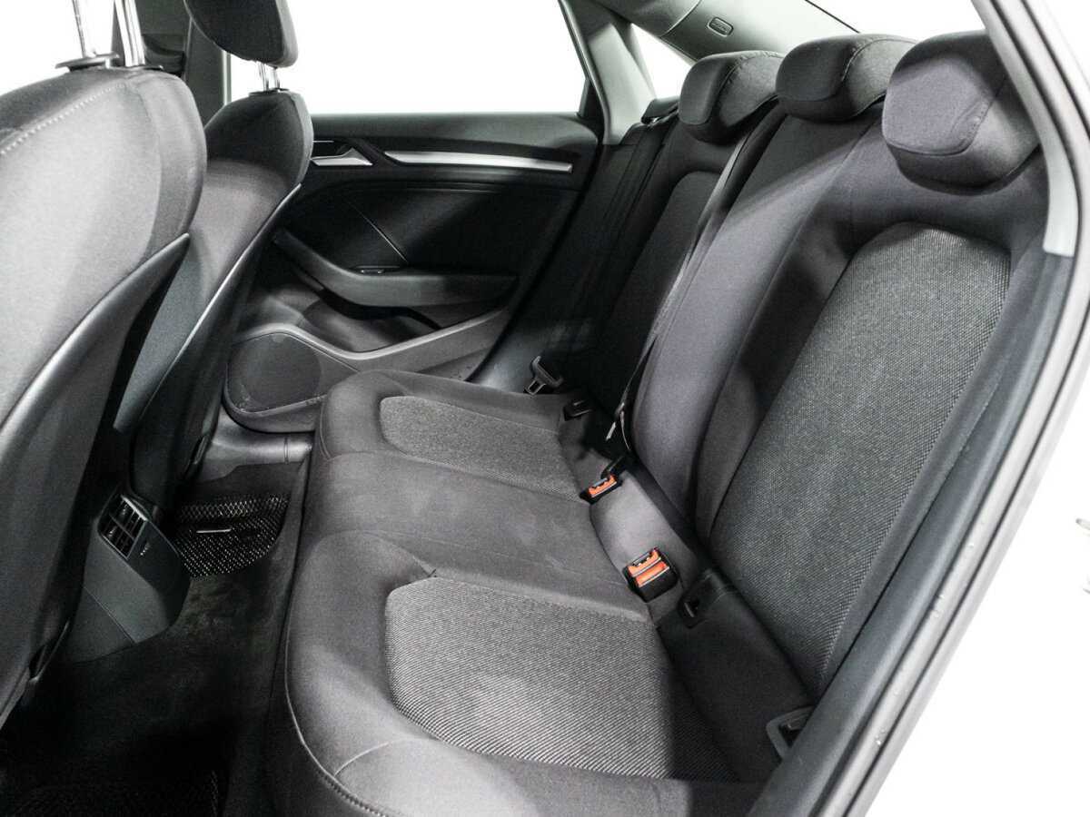 Б/У Ауди А3 2017 года. Фото: #9