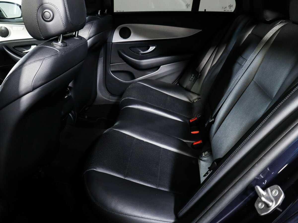 Б/У Мерседес-Бенц Е-Класс 2016 года. Фото: #6