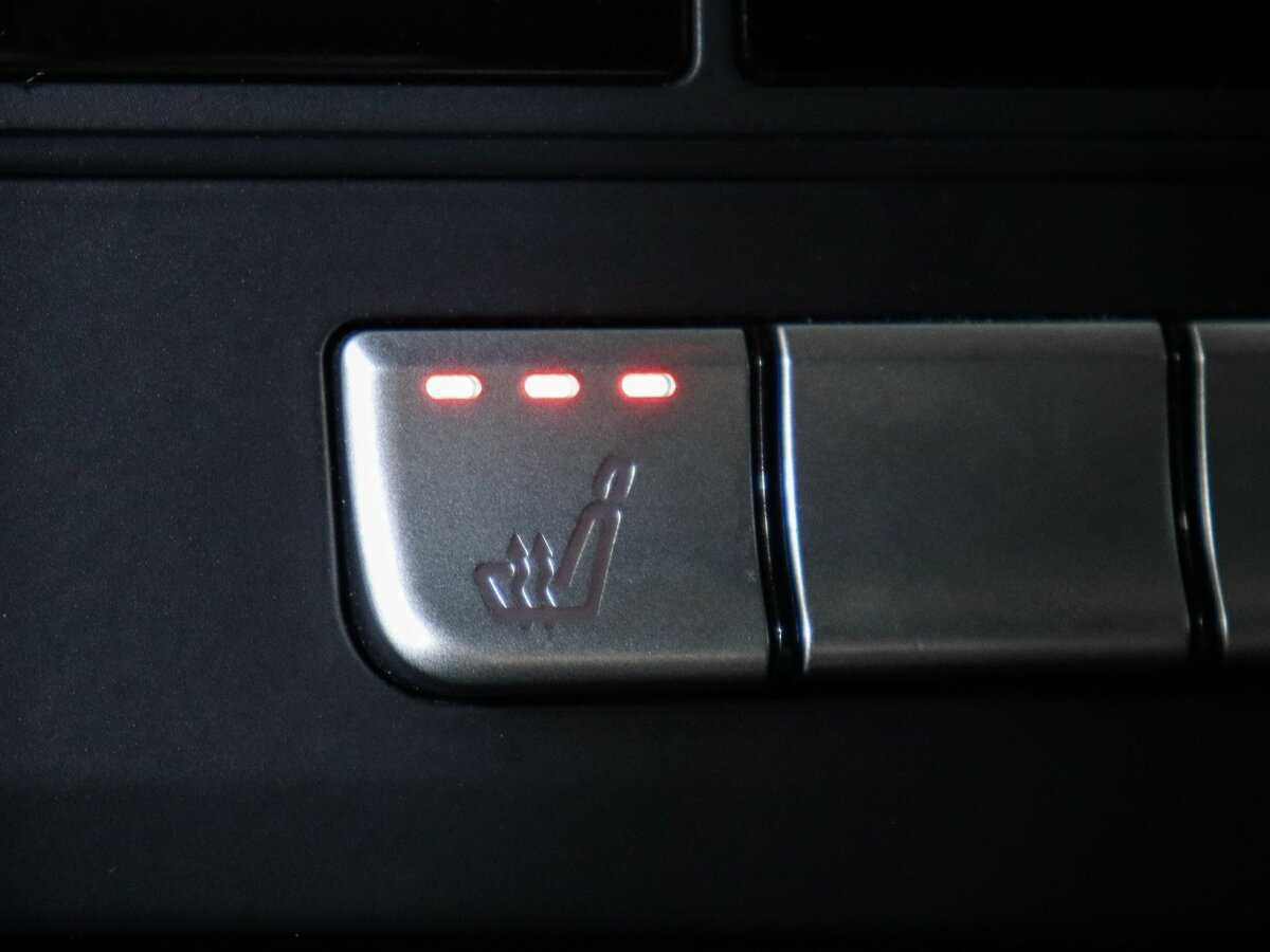 Б/У Мерседес-Бенц Е-Класс 2015 года. Фото: #16