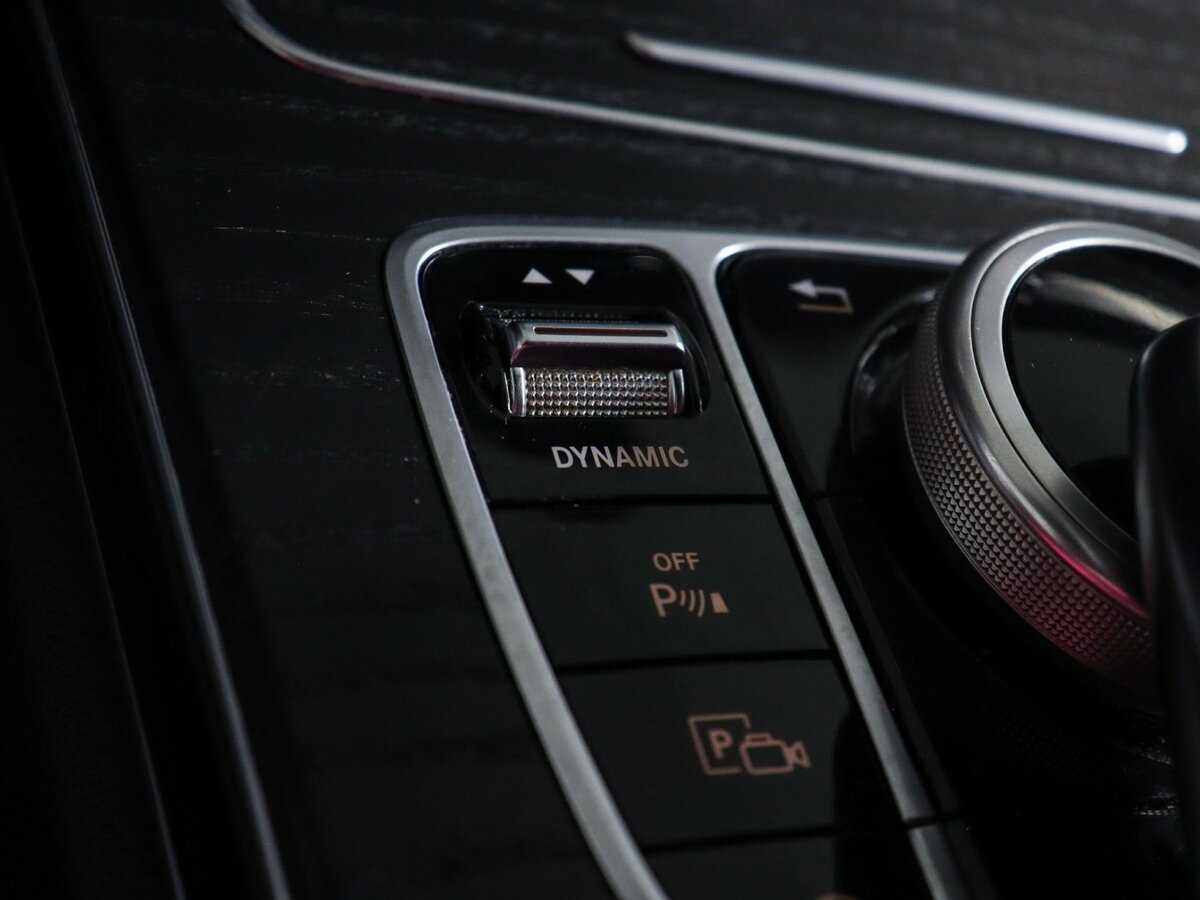 Б/У Мерседес-Бенц Ц-Класс 2018 года. Фото: #20