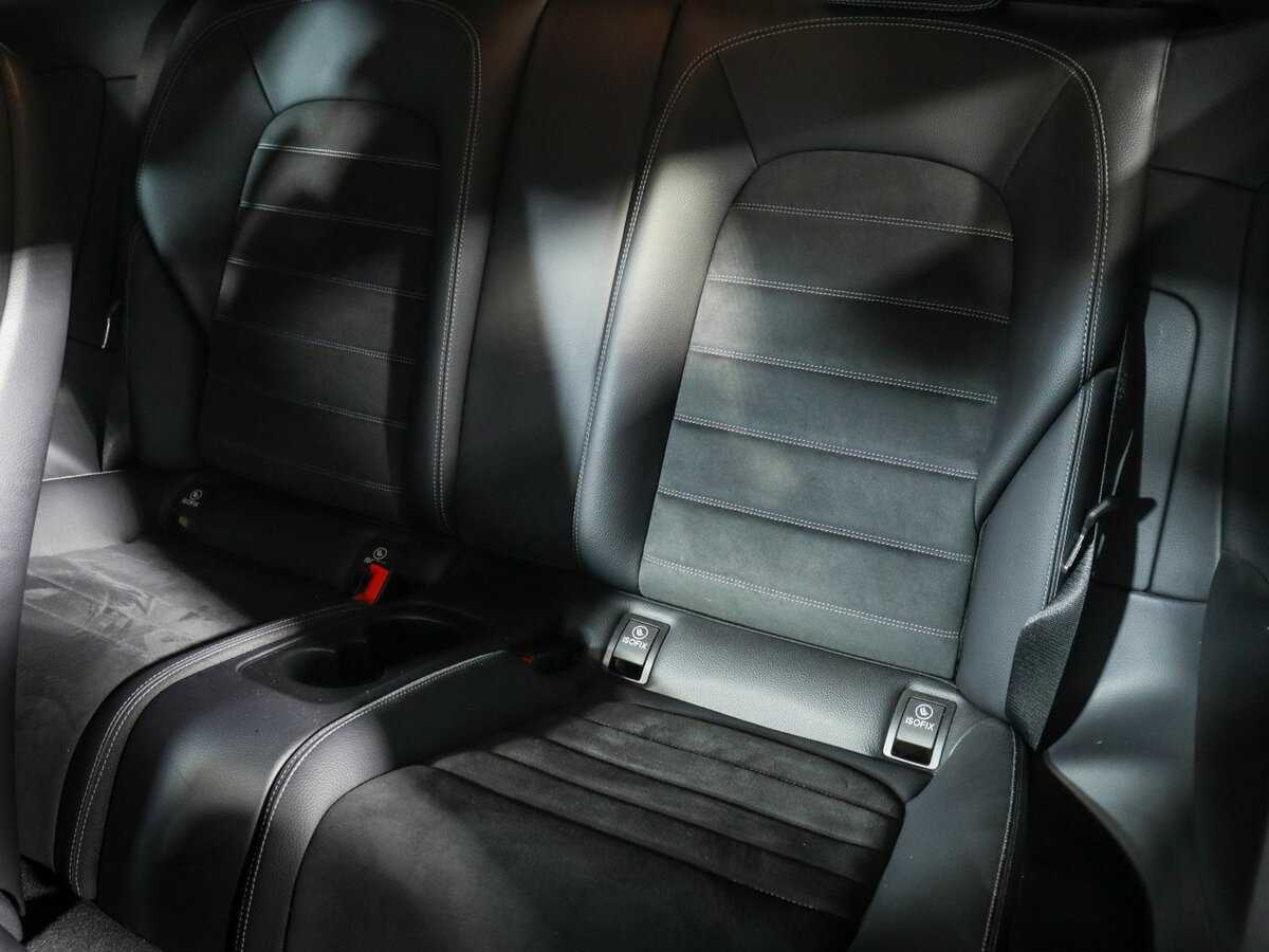 Б/У Мерседес-Бенц Ц-Класс 2016 года. Фото: #6