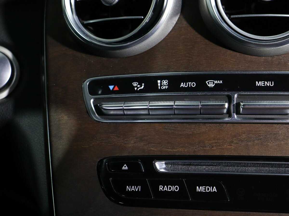 Б/У Мерседес-Бенц Ц-Класс 2016 года. Фото: #14