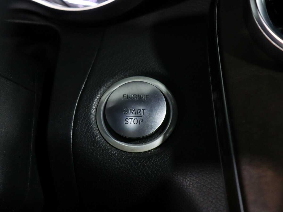 Б/У Мерседес-Бенц Ц-Класс 2016 года. Фото: #18