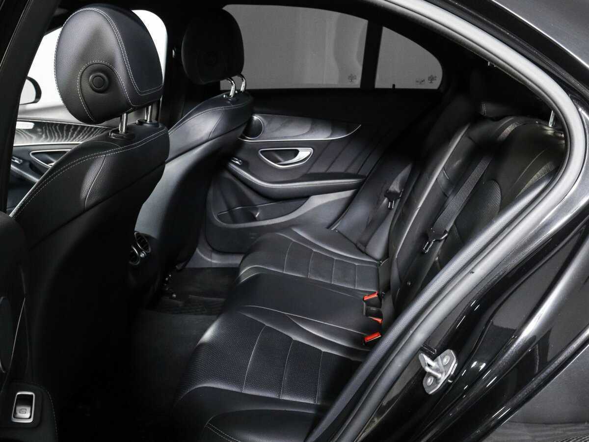 Б/У Мерседес-Бенц Ц-Класс 2018 года. Фото: #9