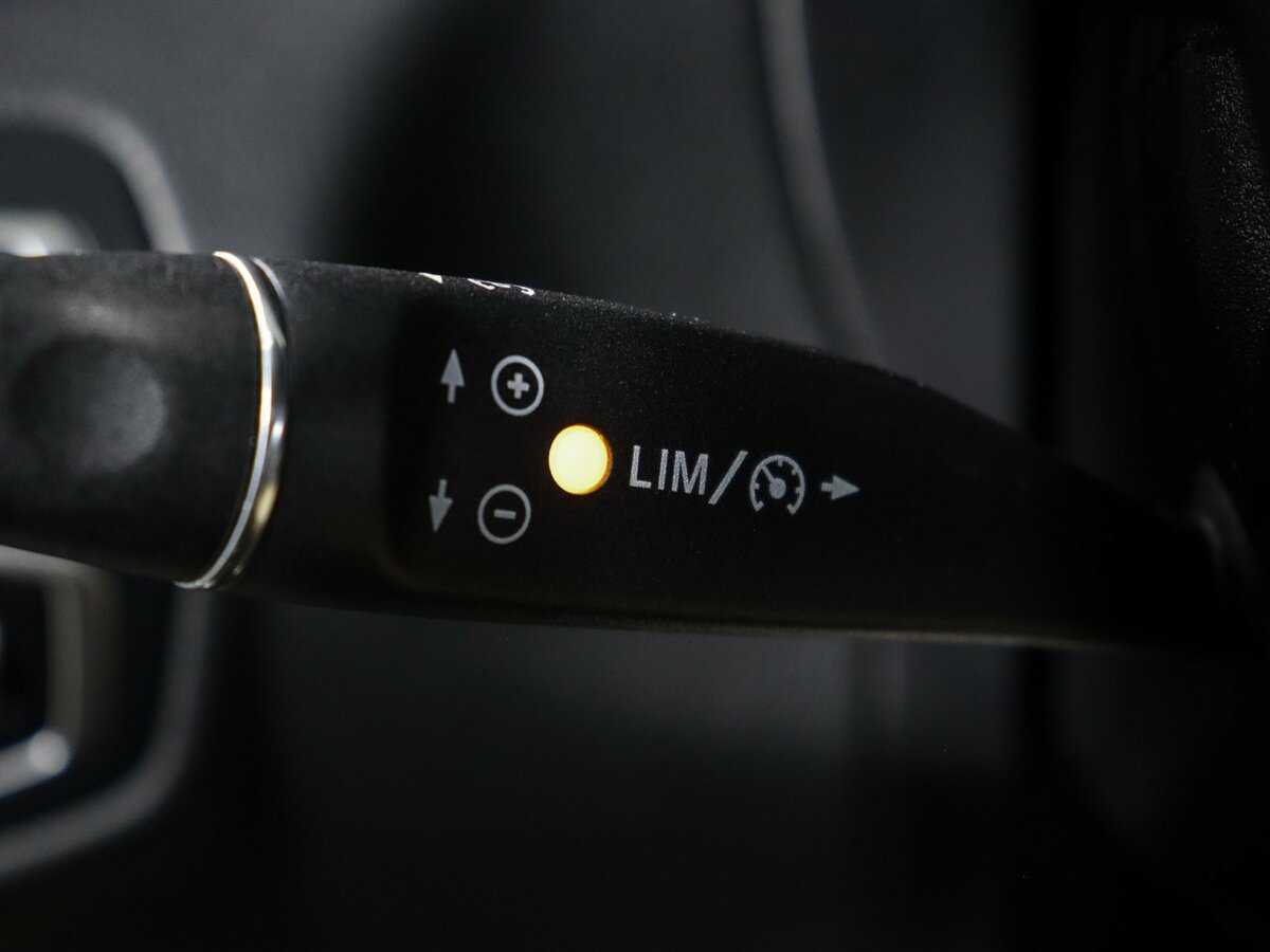 Б/У Мерседес-Бенц Ц-Класс 2018 года. Фото: #21