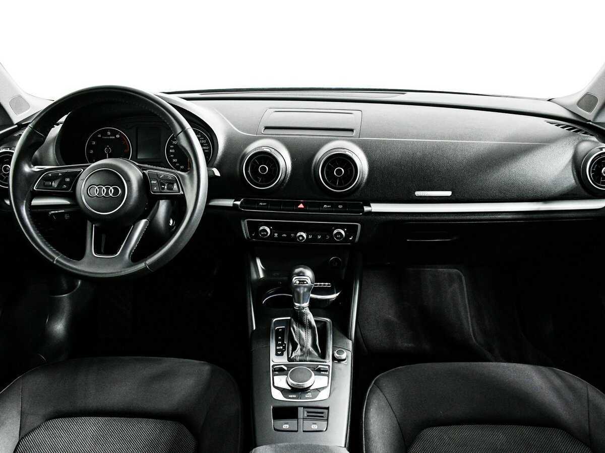 Б/У Ауди А3 2018 года. Фото: #10