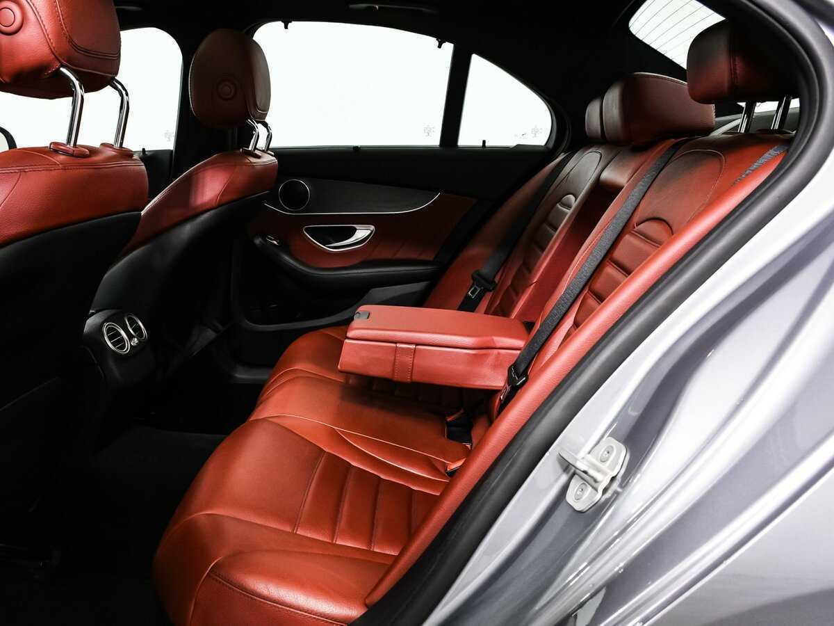 Б/У Мерседес-Бенц Ц-Класс 2015 года. Фото: #12