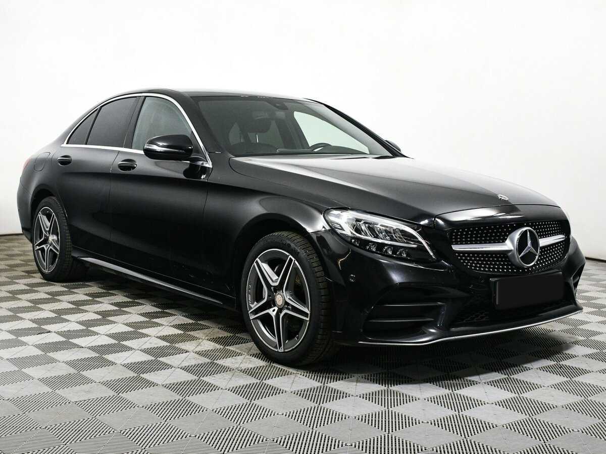 Б/У Мерседес-Бенц Ц-Класс 2018 года. Фото: #2