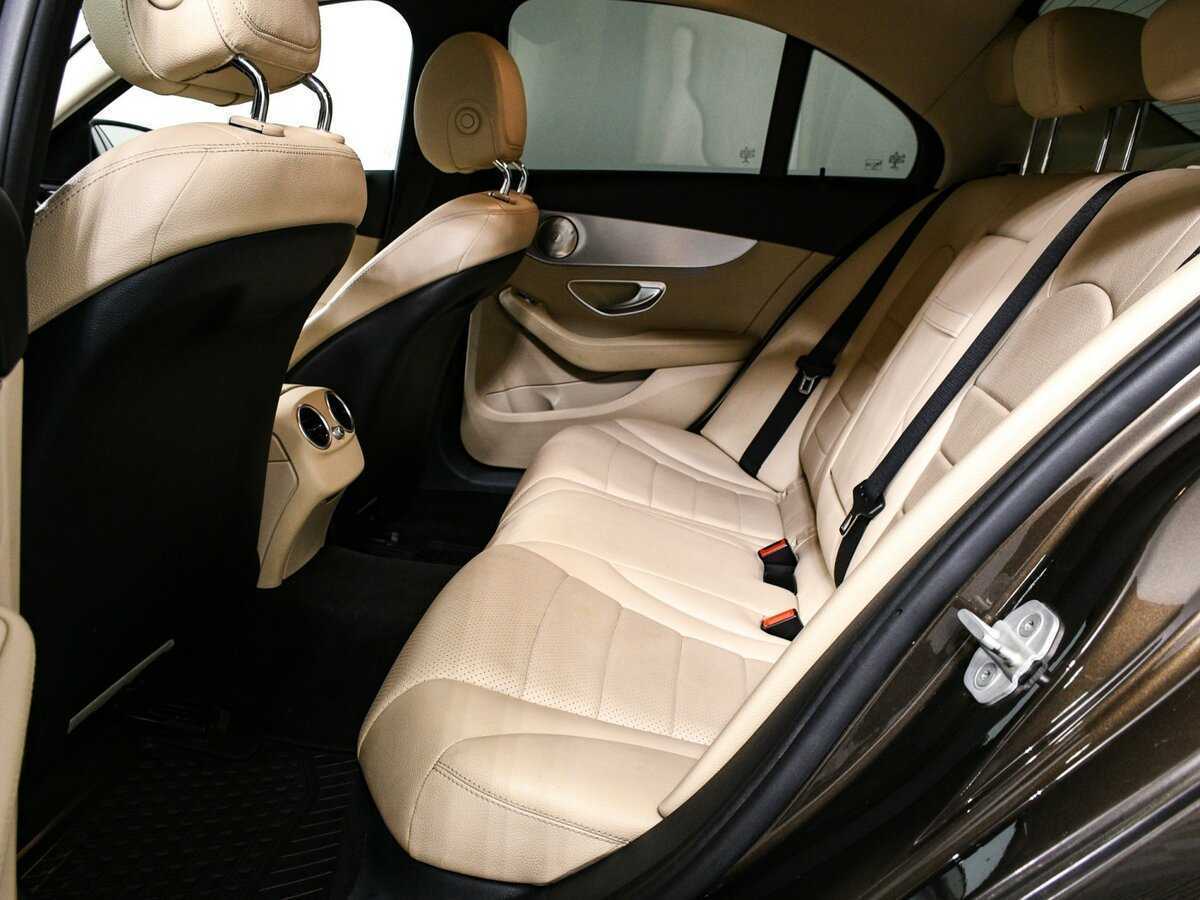 Б/У Мерседес-Бенц Ц-Класс 2015 года. Фото: #12