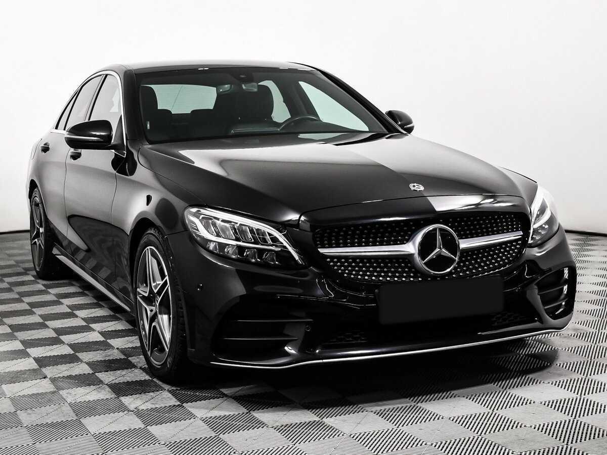 Б/У Мерседес-Бенц Ц-Класс 2018 года. Фото: #2