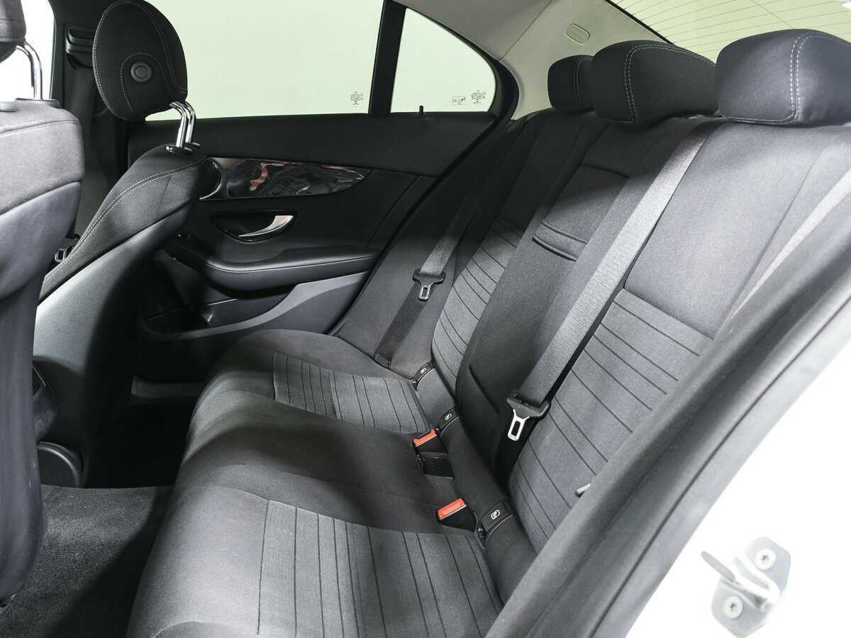 Б/У Мерседес-Бенц Ц-Класс 2018 года. Фото: #10