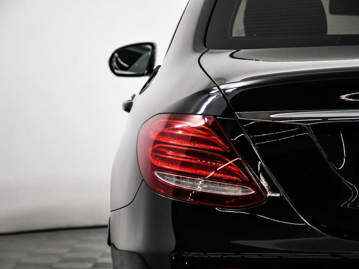 Б/У Мерседес-Бенц Е-Класс 2016 года. Фото: #6