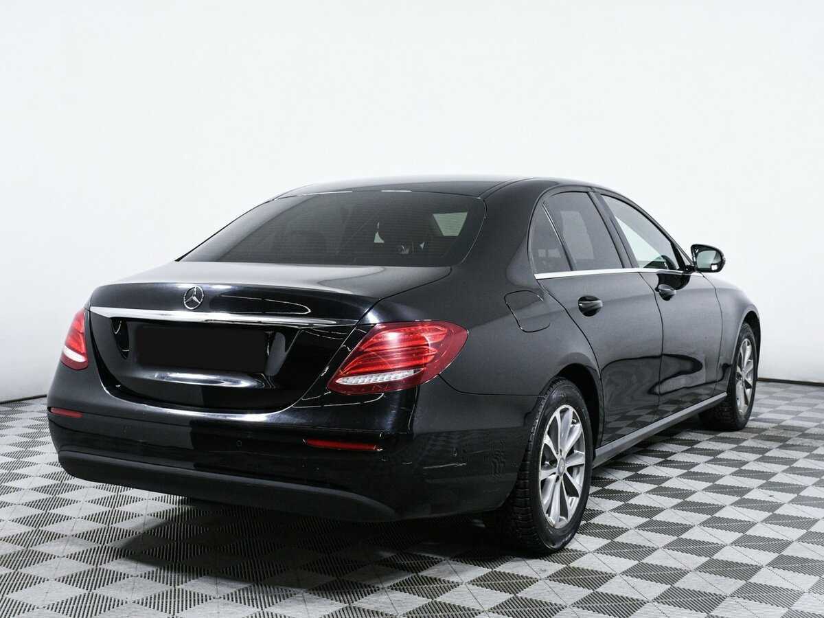 Б/У Мерседес-Бенц Е-Класс 2016 года. Фото: #3