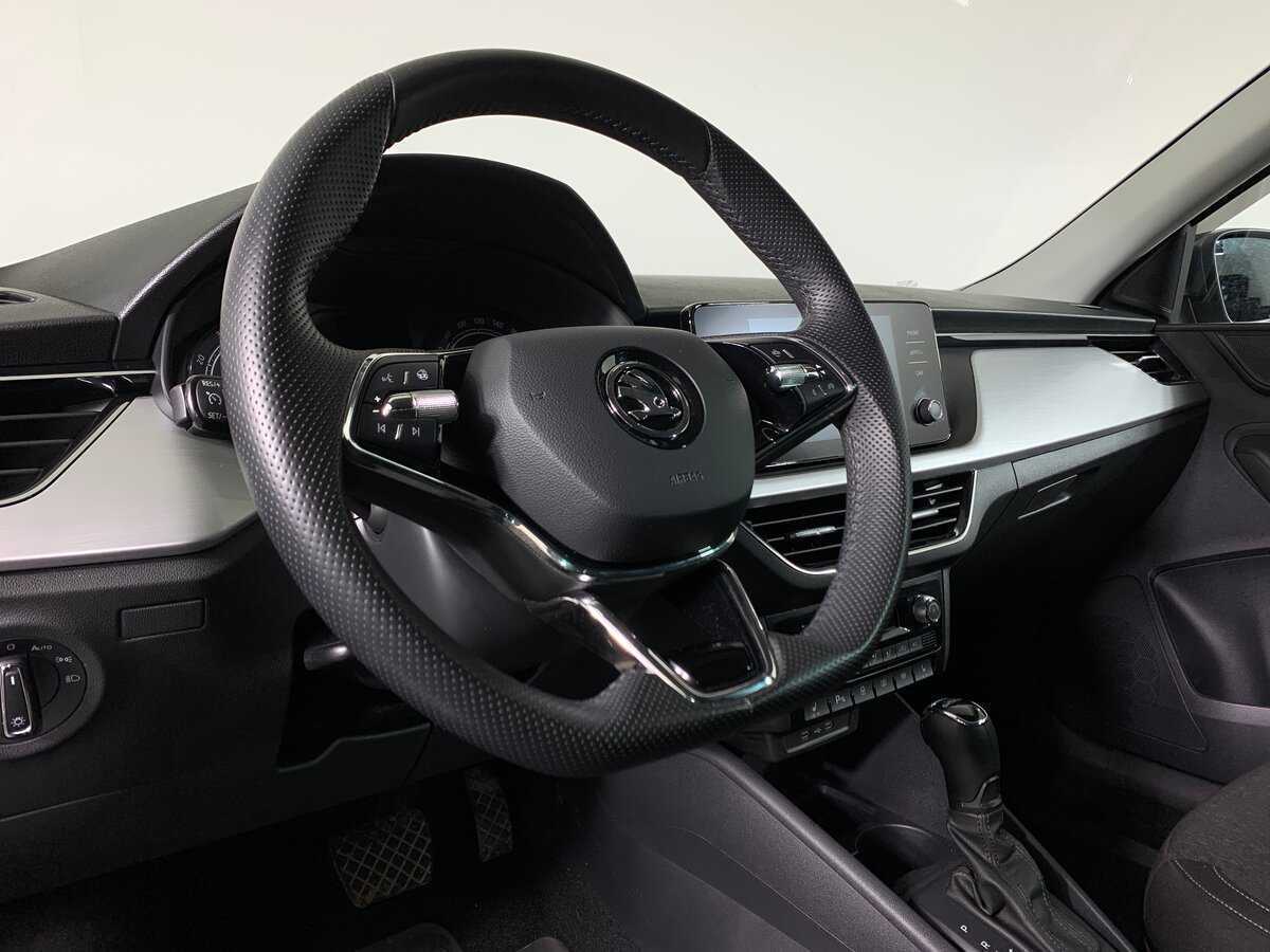 Б/У Шкода Рапид 2021 года. Фото: #11