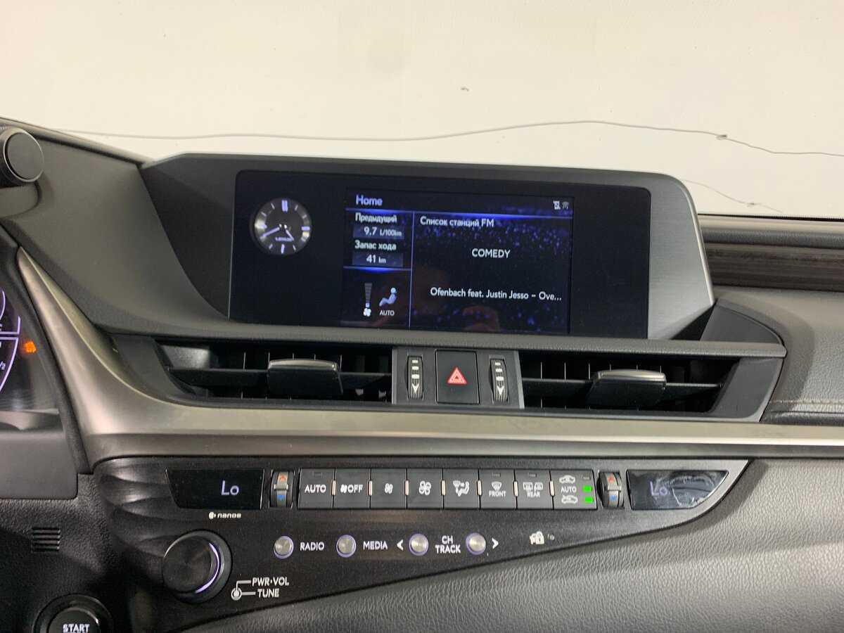 Б/У Лексус ЕС 2018 года. Фото: #13