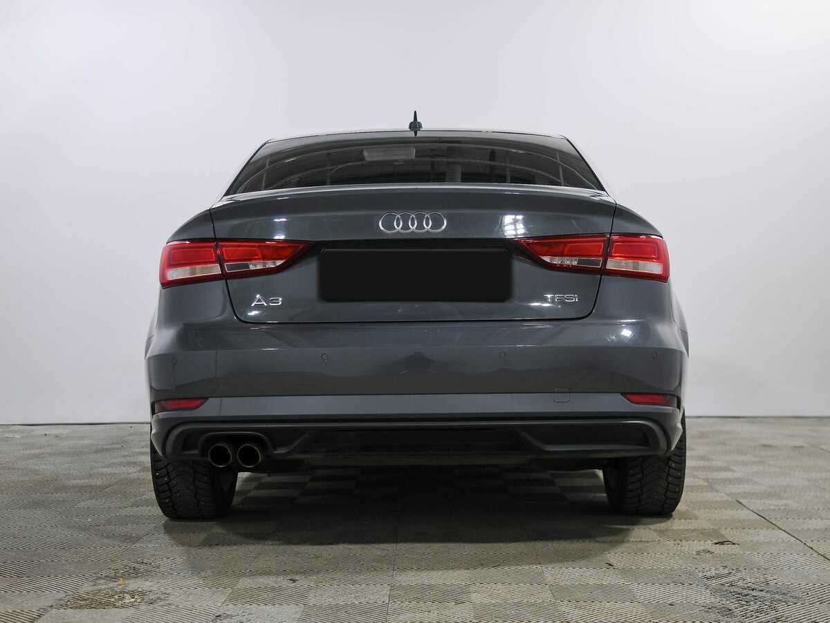 Б/У Ауди А3 2018 года. Фото: #3