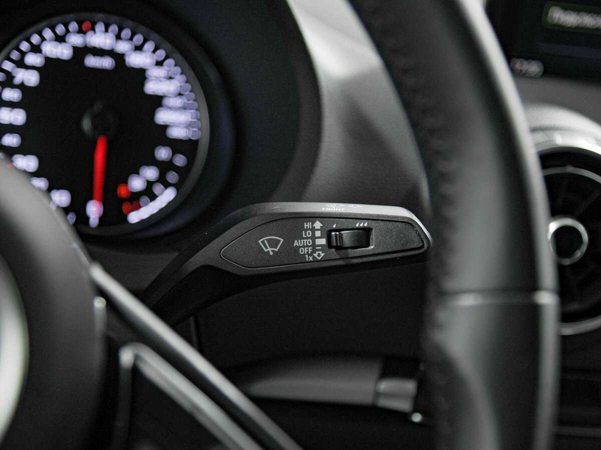 Б/У Ауди А3 2018 года. Фото: #8