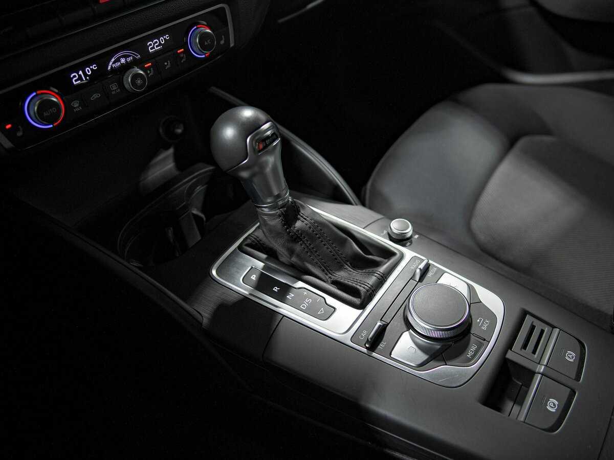 Б/У Ауди А3 2018 года. Фото: #10