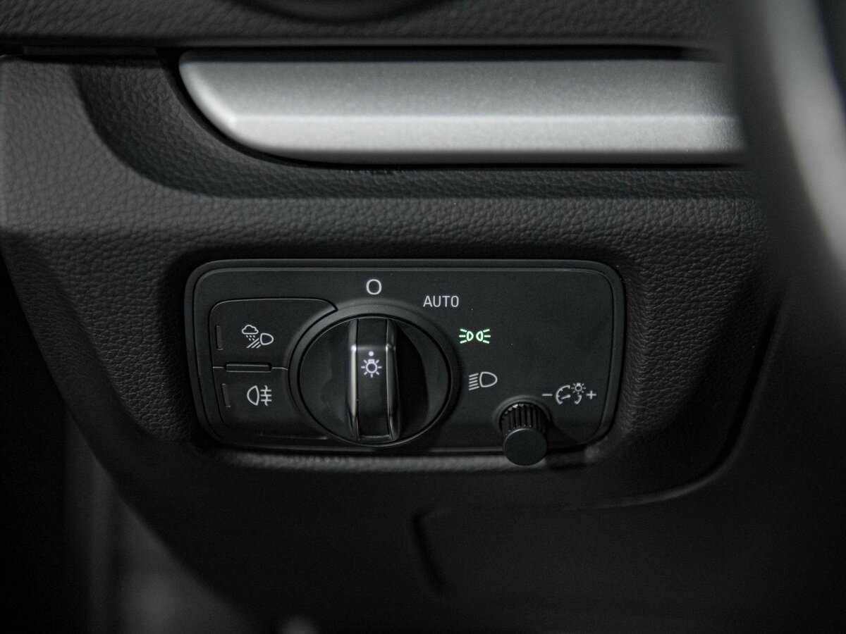 Б/У Ауди А3 2018 года. Фото: #12