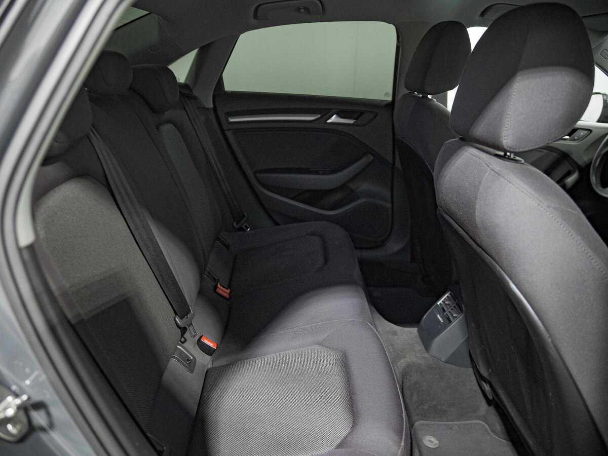 Б/У Ауди А3 2018 года. Фото: #13