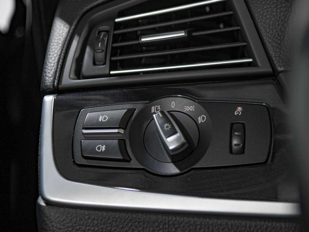 Б/У БМВ 5 серии 2014 года. Фото: #13