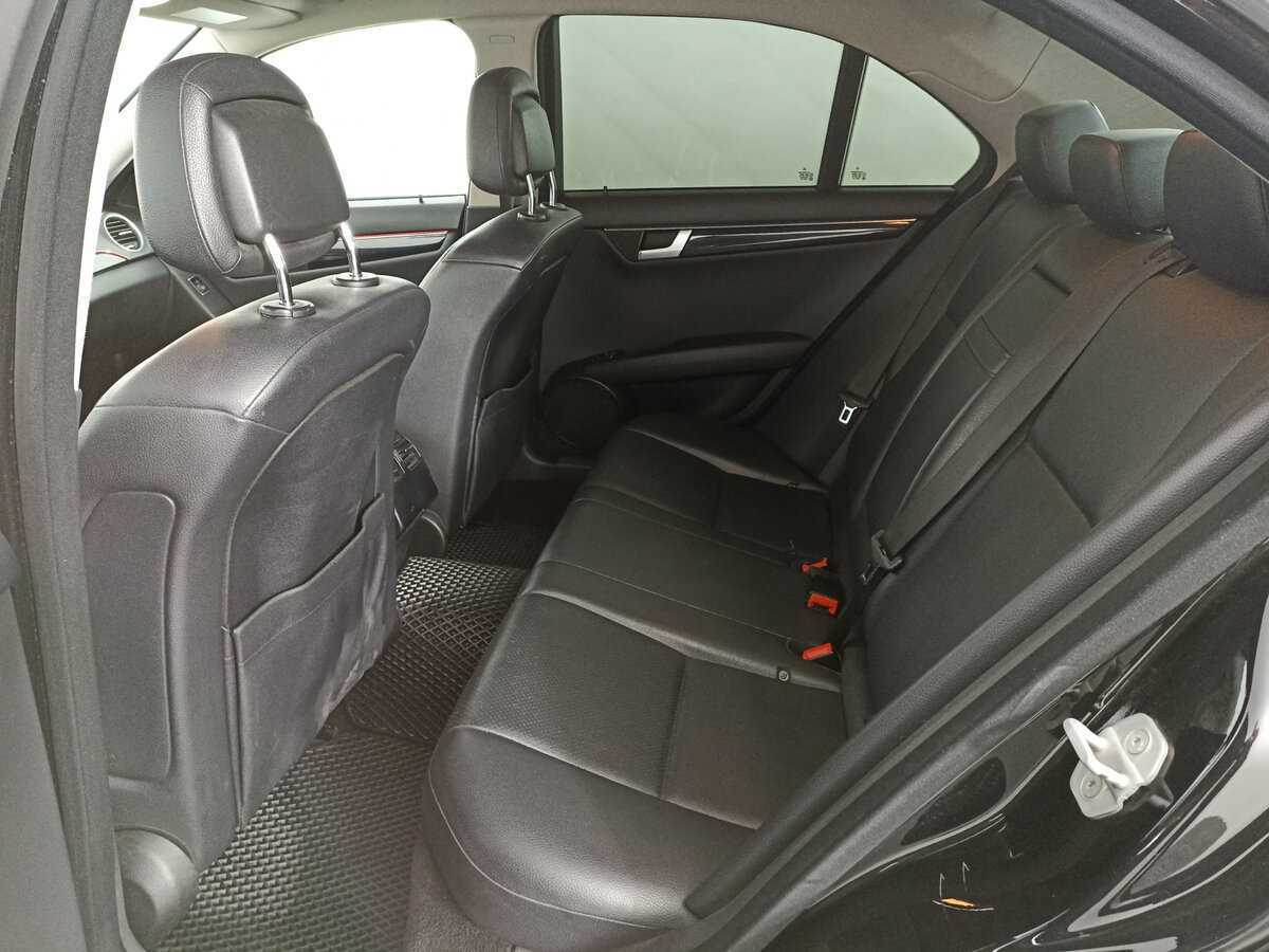 Б/У Мерседес-Бенц Ц-Класс 2012 года. Фото: #11