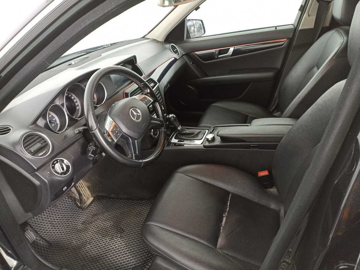 Б/У Мерседес-Бенц Ц-Класс 2012 года. Фото: #15