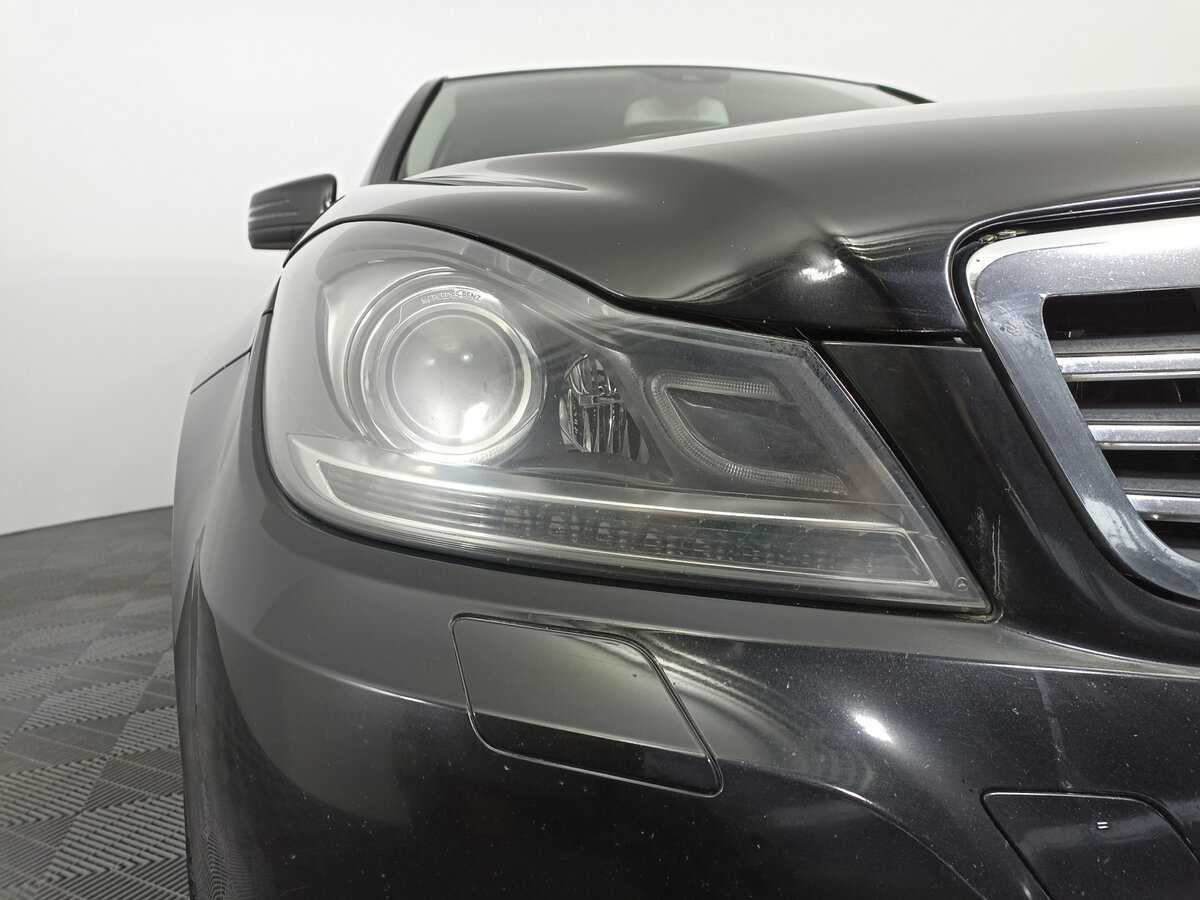 Б/У Мерседес-Бенц Ц-Класс 2012 года. Фото: #16