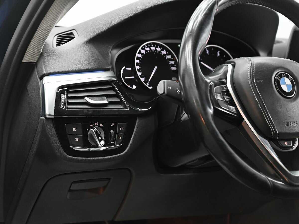 Б/У БМВ 5 серии 2017 года. Фото: #8