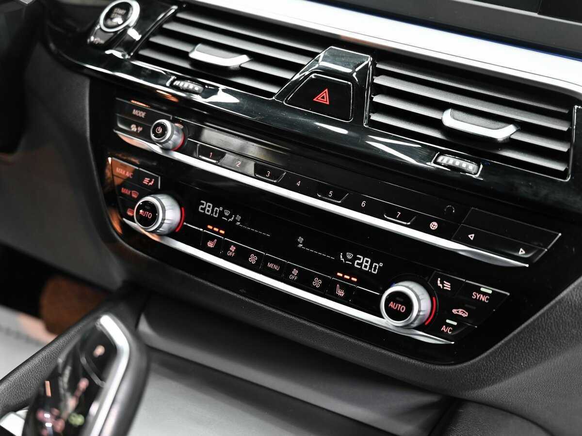 Б/У БМВ 5 серии 2017 года. Фото: #10