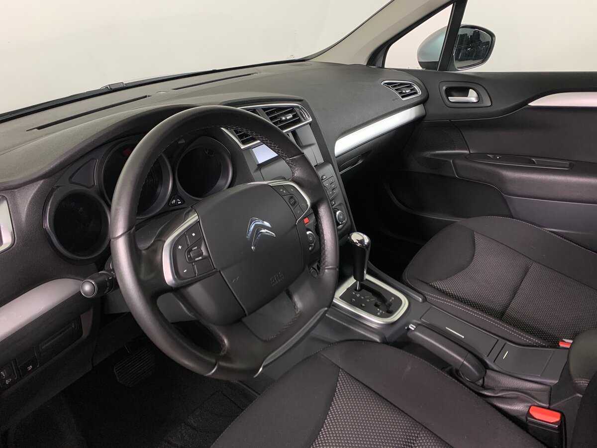 Б/У Ситроен Ц4 2015 года. Фото: #11