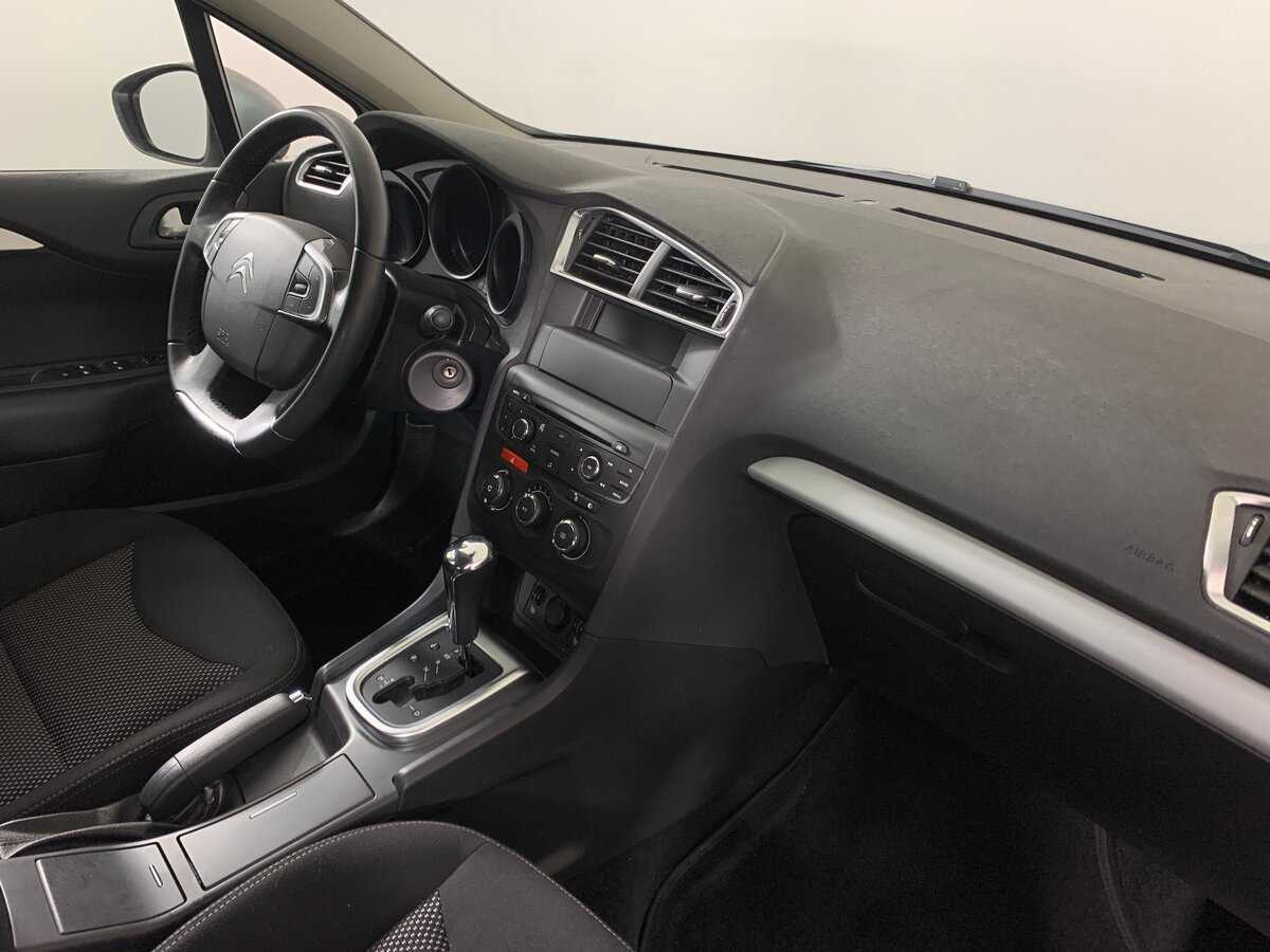 Б/У Ситроен Ц4 2015 года. Фото: #13