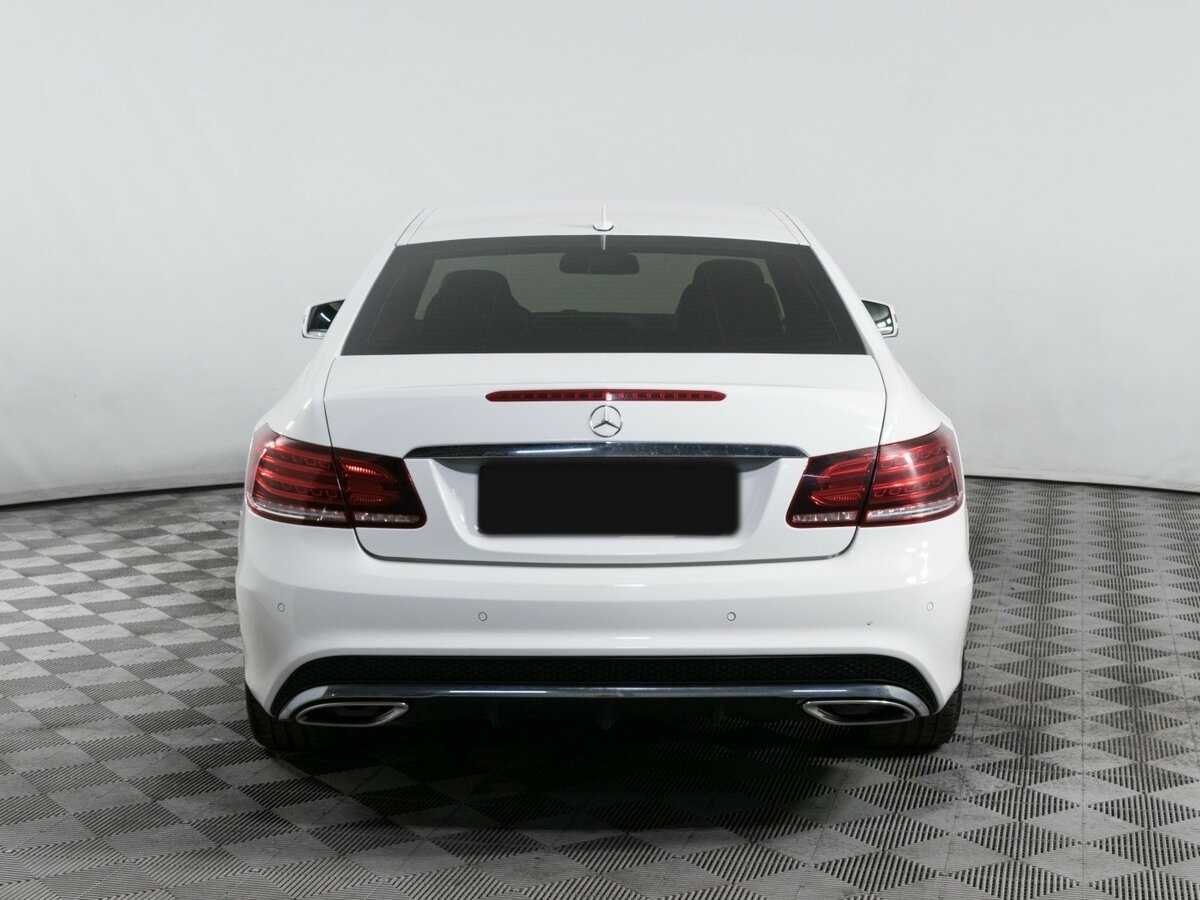 Б/У Мерседес-Бенц Е-Класс 2014 года. Фото: #4