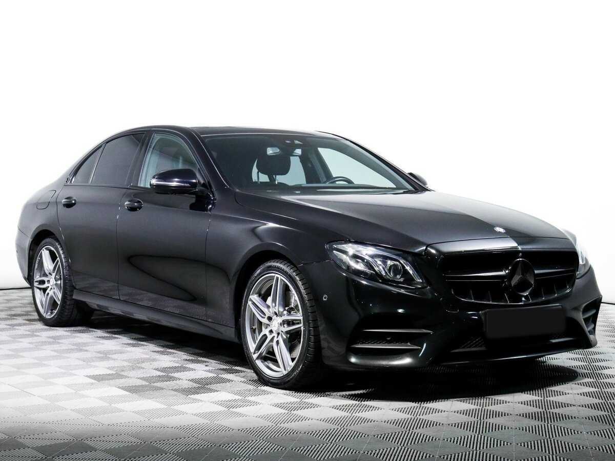 Б/У Мерседес-Бенц Е-Класс 2016 года. Фото: #2