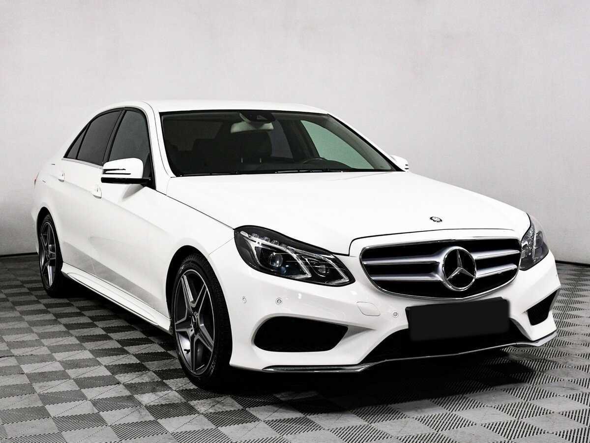 Б/У Мерседес-Бенц Е-Класс 2013 года. Фото: #2