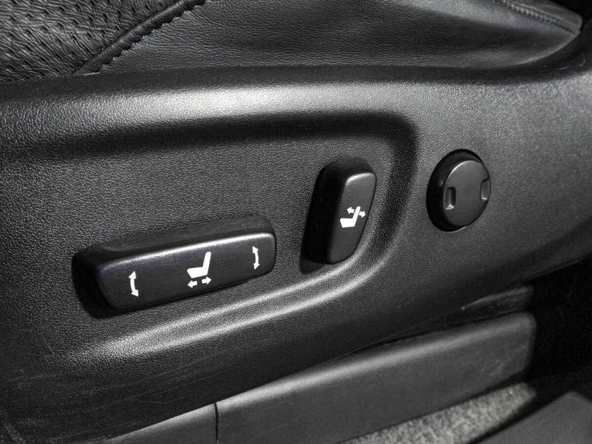 Б/У Тойота Лэнд Крузер Прадо 2012 года. Фото: #13