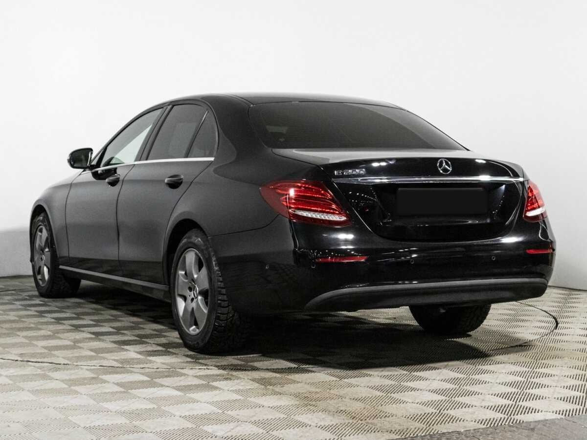 Б/У Мерседес-Бенц Е-Класс 2019 года. Фото: #6