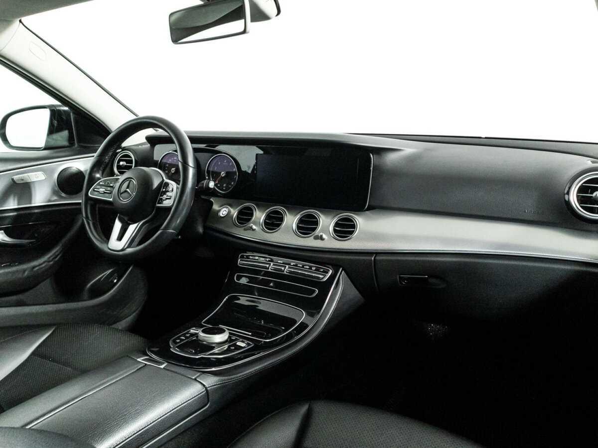 Б/У Мерседес-Бенц Е-Класс 2019 года. Фото: #8