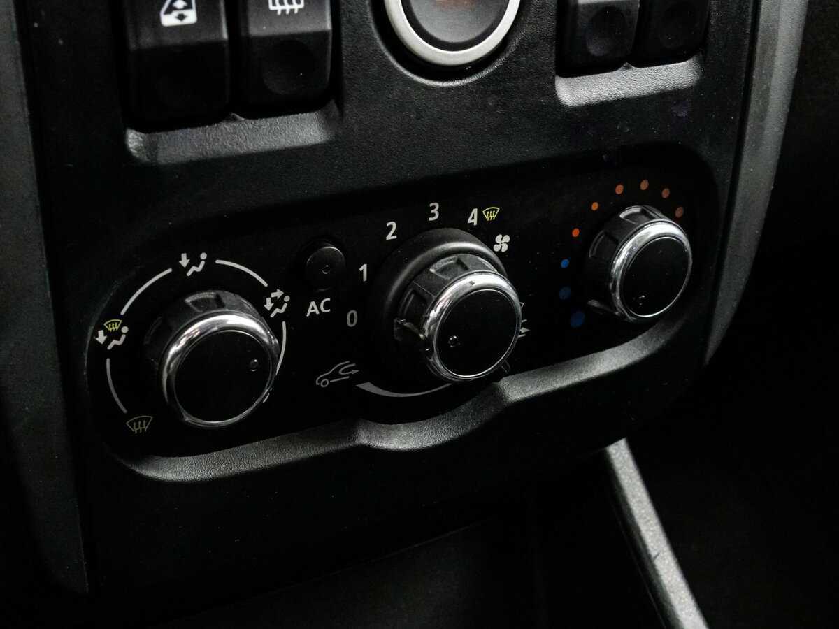 Б/У Лада (ВАЗ) Ларгус 2014 года. Фото: #10