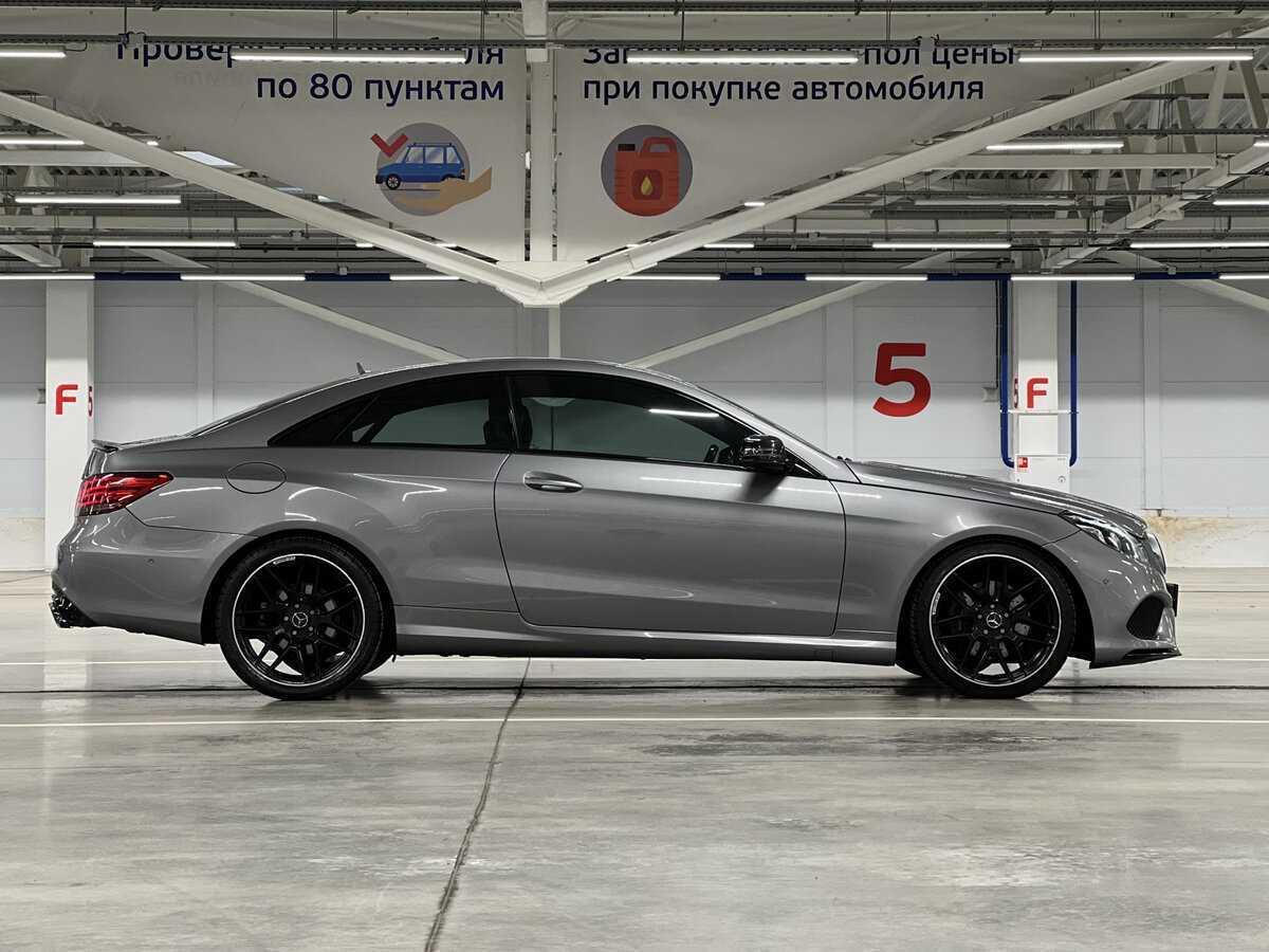 Б/У Мерседес-Бенц Е-Класс 2015 года. Фото: #3
