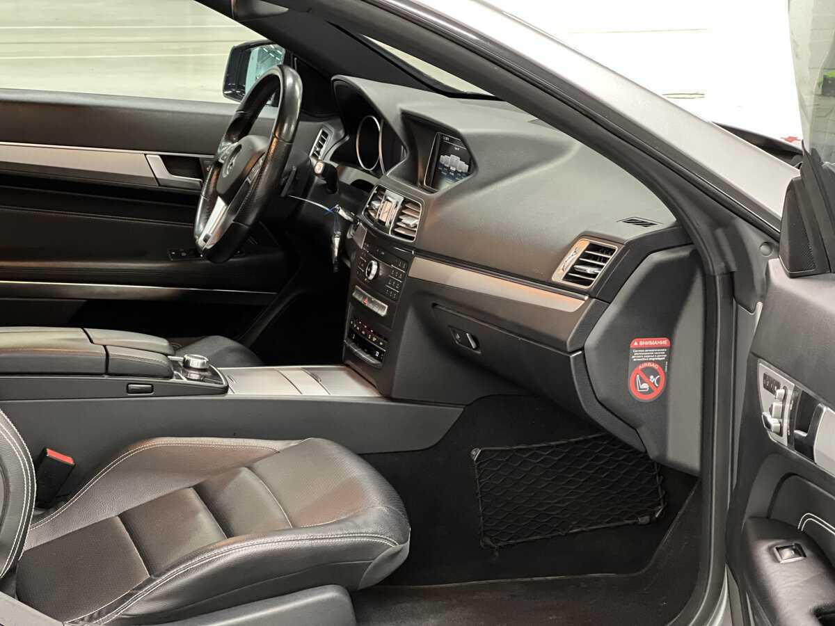 Б/У Мерседес-Бенц Е-Класс 2015 года. Фото: #10